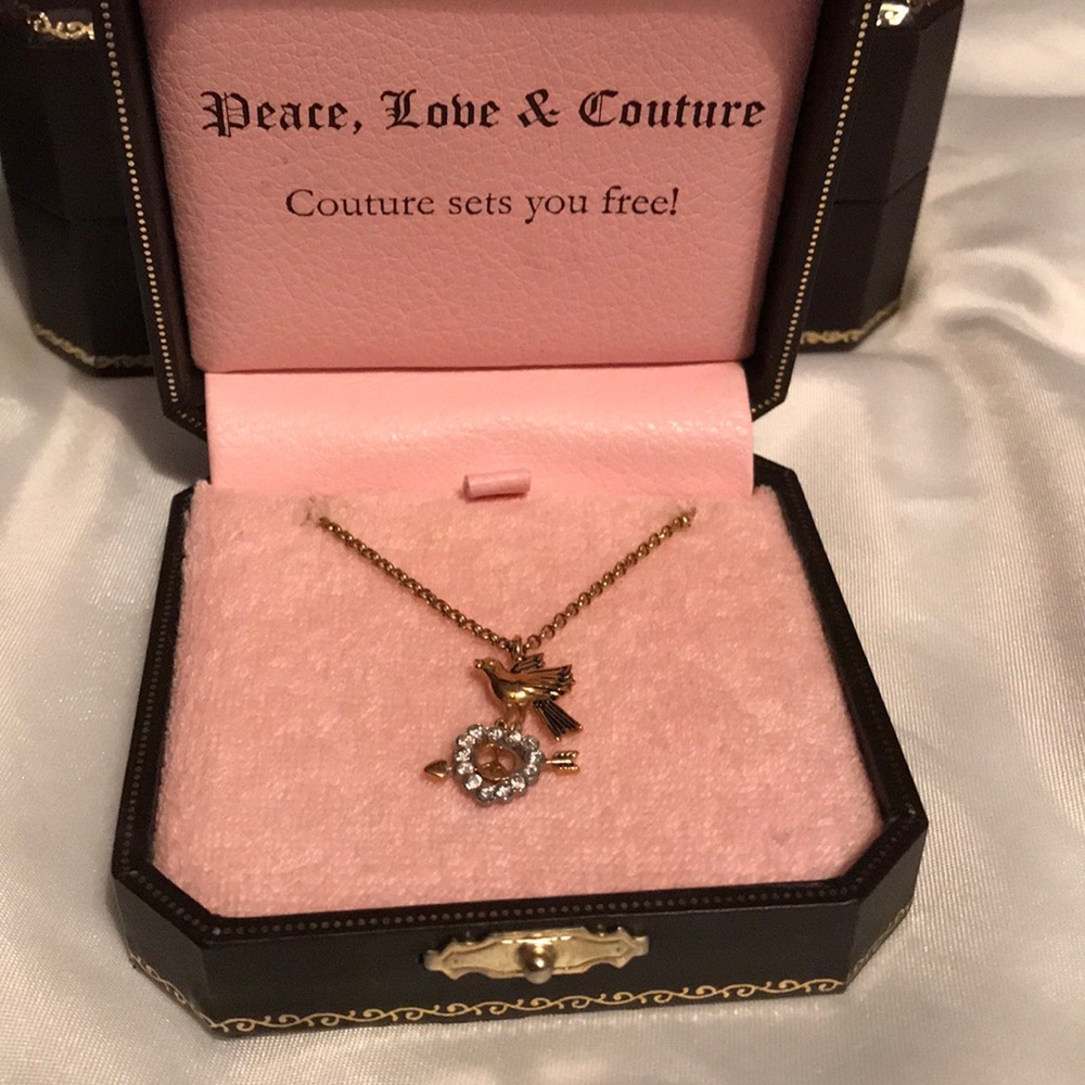 Juicy couture necklace